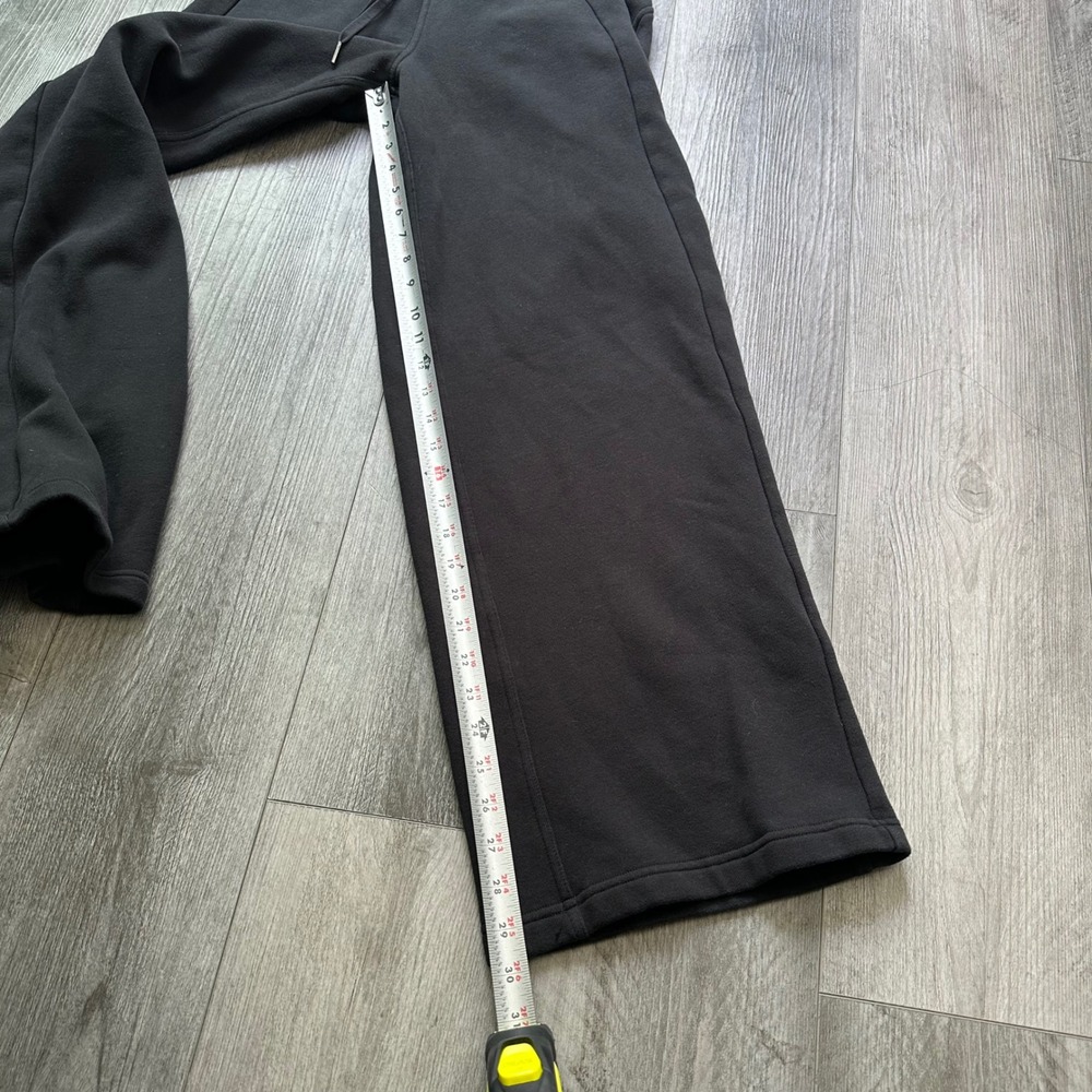 Lululemon mid rise scuba Wide Leg Fleece Sweatpants Black Women's Size 4 - Picture 4 of 6